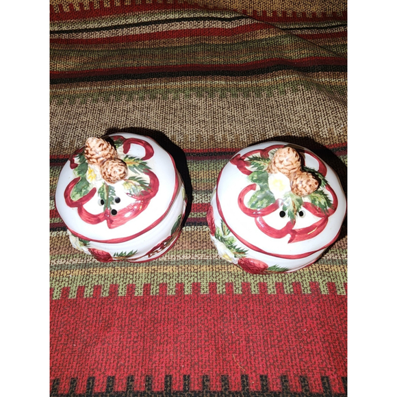 Collectible Bico Porcelain Salt & Pepper Shakers Pinecone Ribbon Flower Decor - Picture 8 of 8